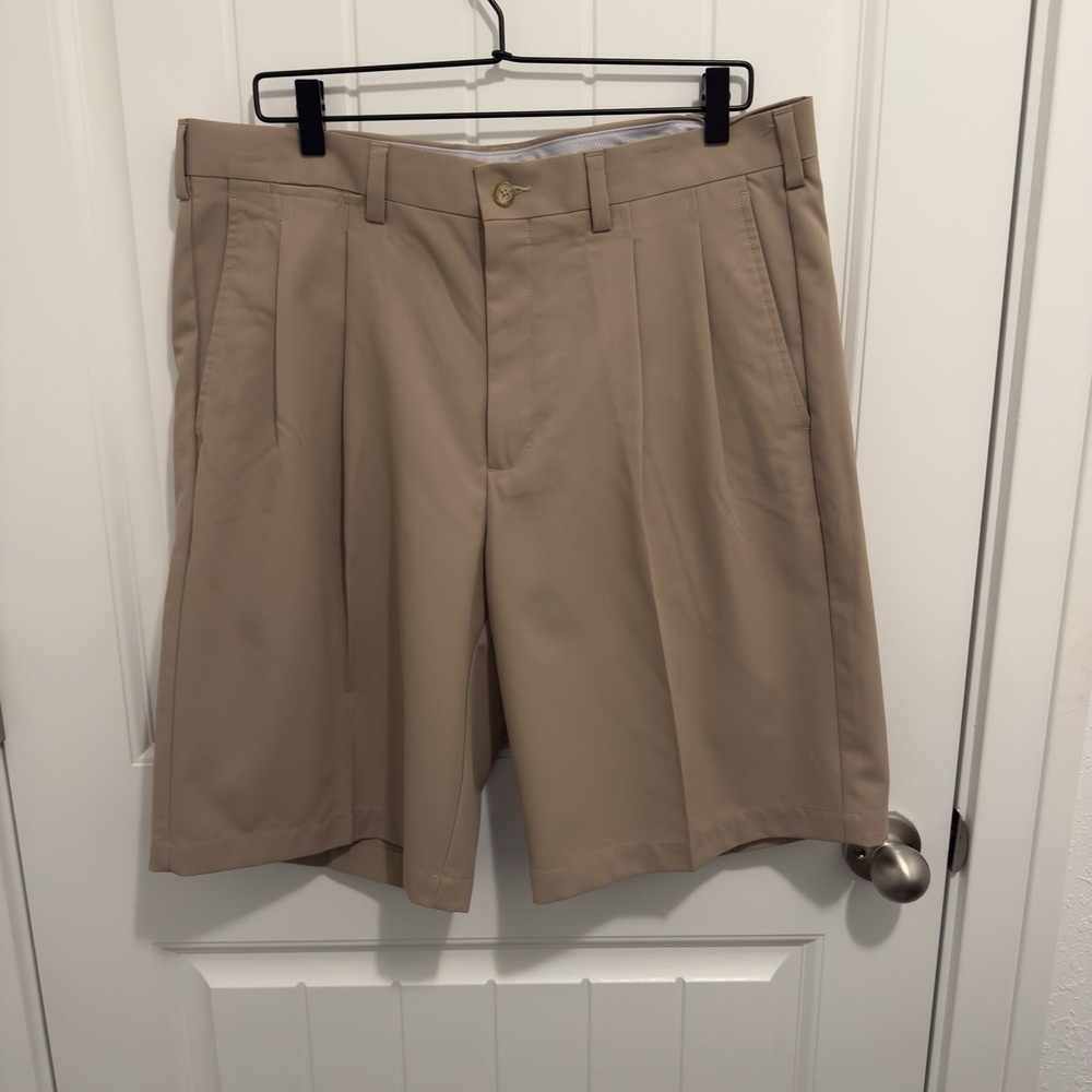Callaway Men's Tan Golf Shorts C-Tech Pleated Size 36